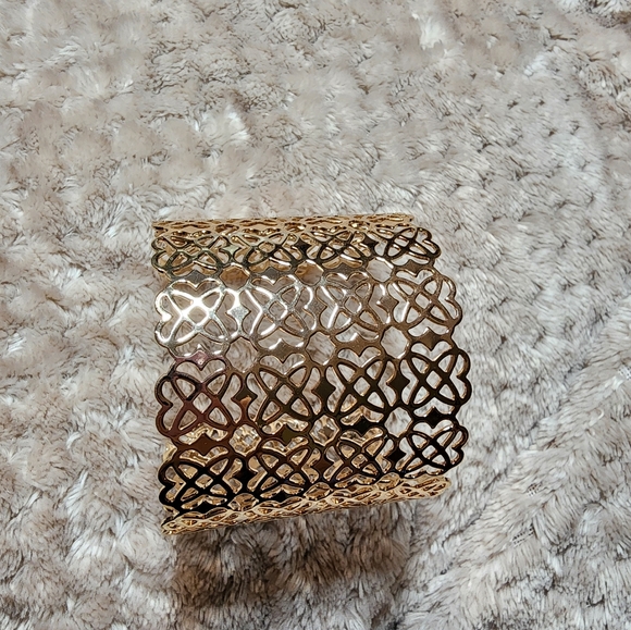 Cuff 2 Styles - Picture 3 of 6